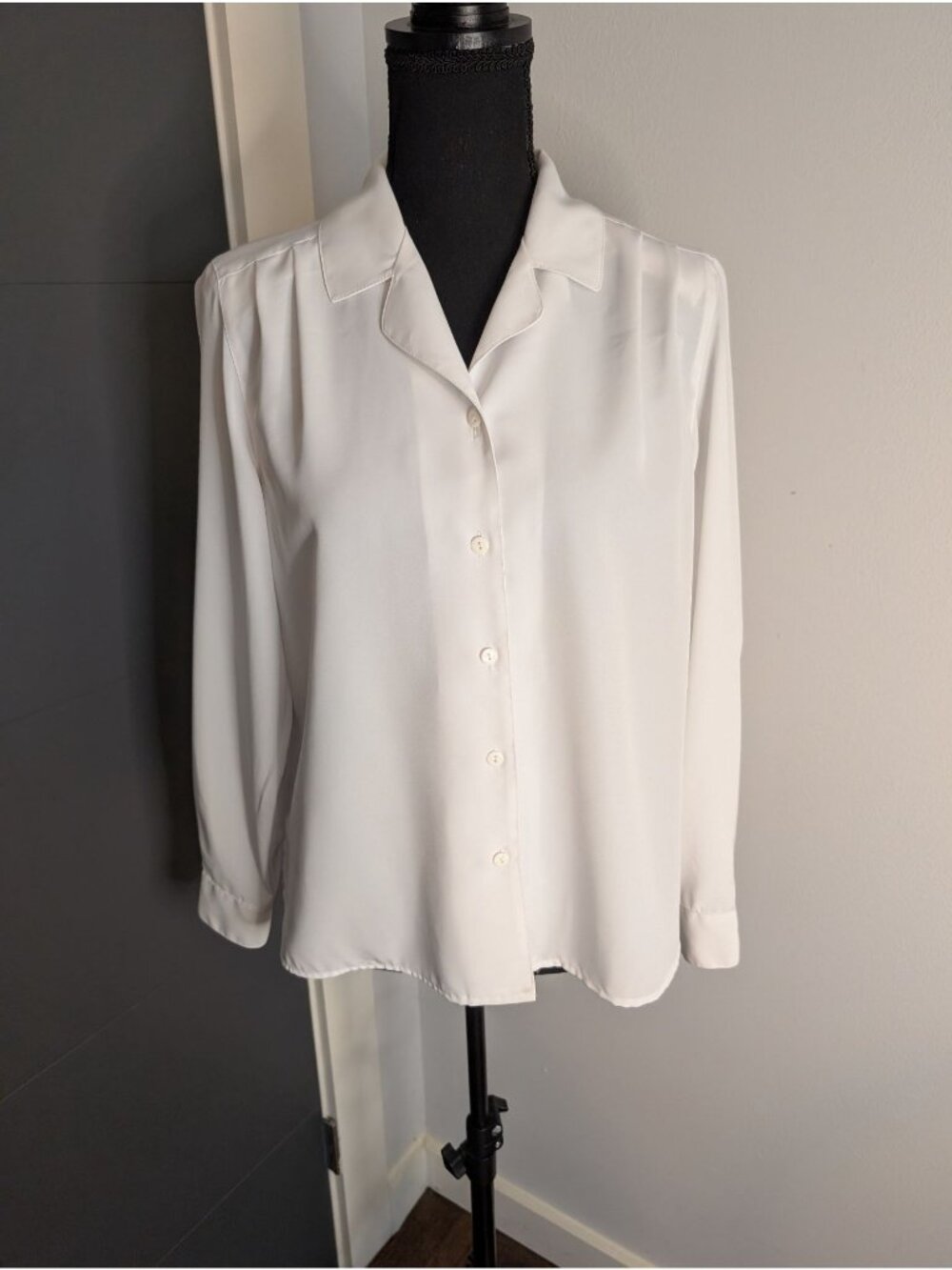 Vintage 90's Yves St. Clair‎ Petites White Long-Sleeve Button-Up Blouse - 8P